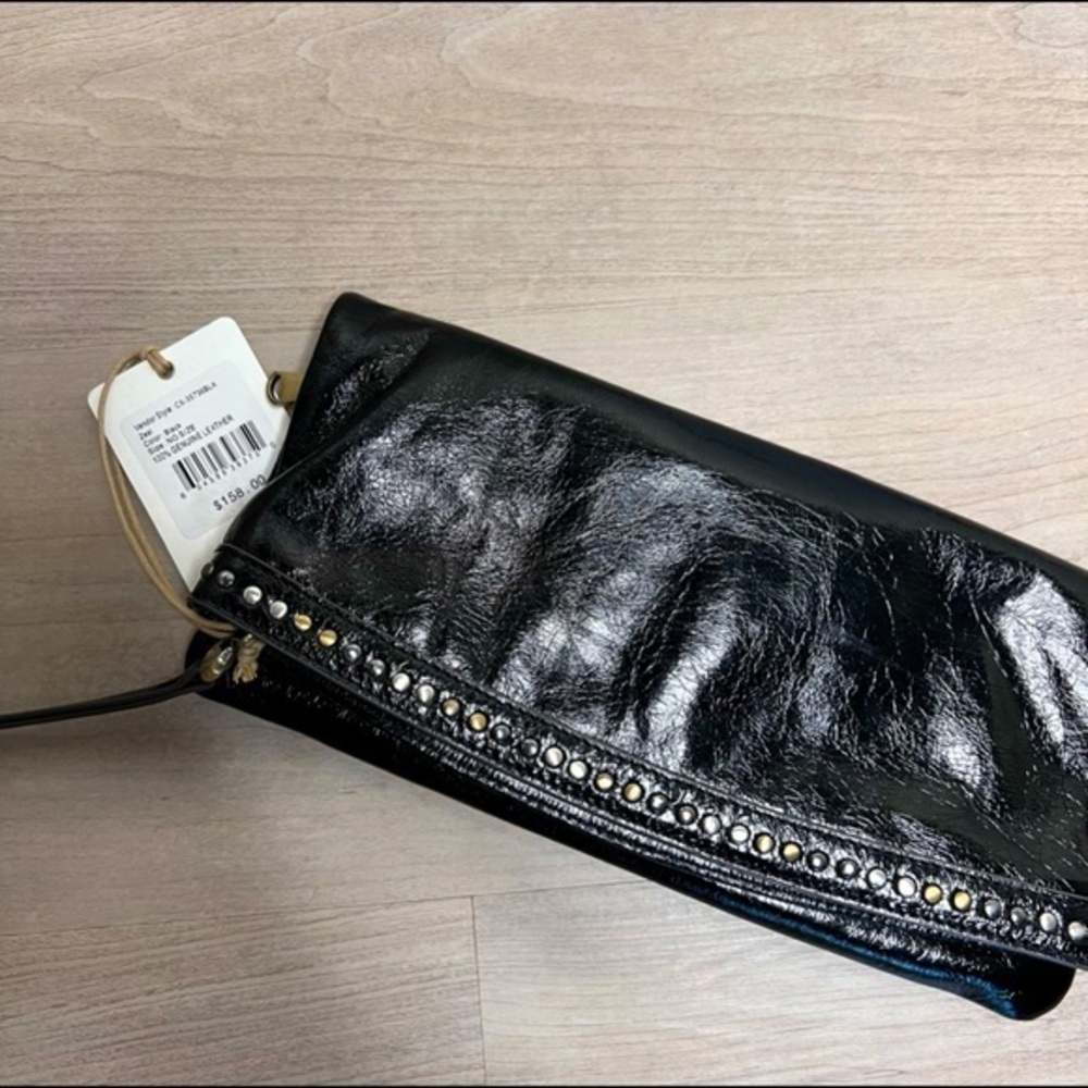 HOBO Zeal Zip Clutch in black, NWT - Picture 2 of 8